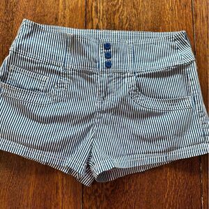 Guess blue and white pinstripe shorts. Size 28